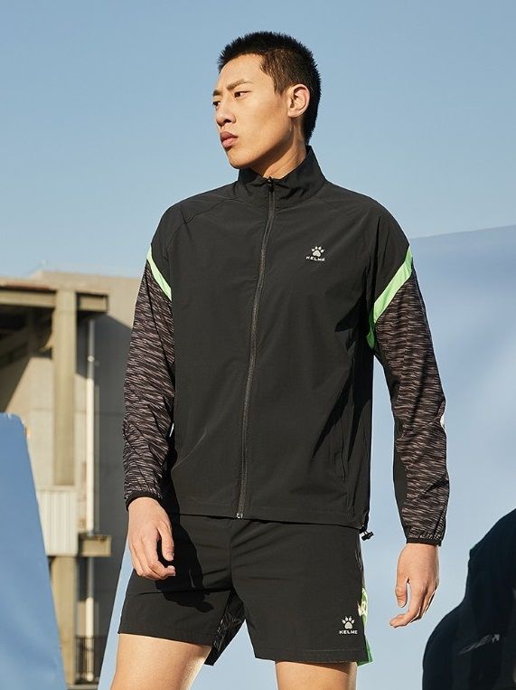 Ветровка KELME Woven Jacket (Black/Grey)
