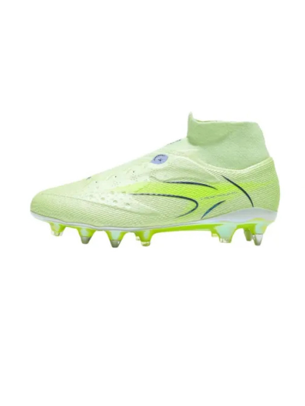 Бутсы KELME Men's Soccer Cleats (SG) Light Green