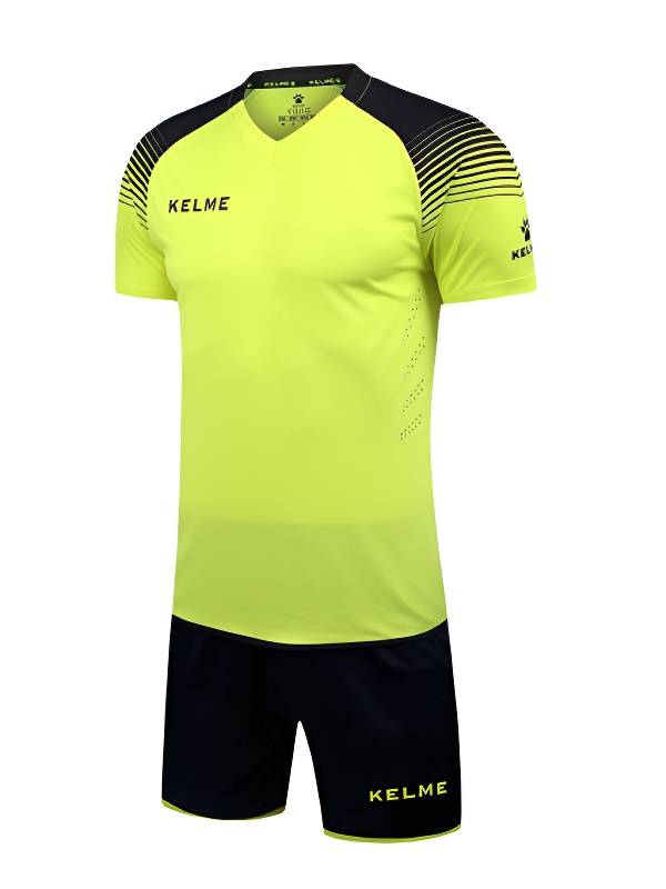Детская футбольная форма KELME Short Sleeve Football Kid Set (Light Green/Black)