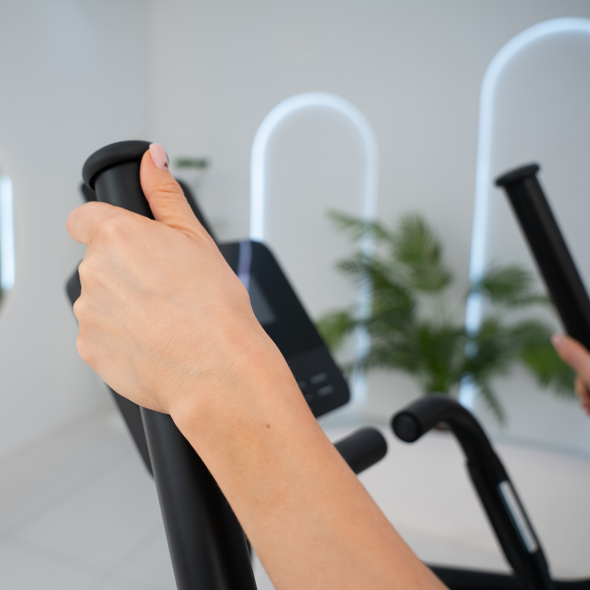 Эллиптический тренажер домашний OXYGEN FITNESS PHANTOM M LCD