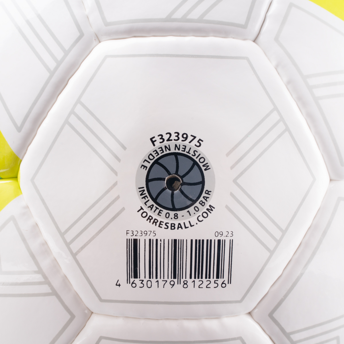 Мяч футб. TORRES Match, F323975, р.5, 32 панел. ПУ, 4 под. слоя, руч. сшив., бело-серо-голубой